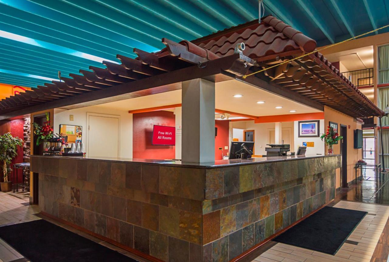 Red Roof Inn Lubbock Exterior photo